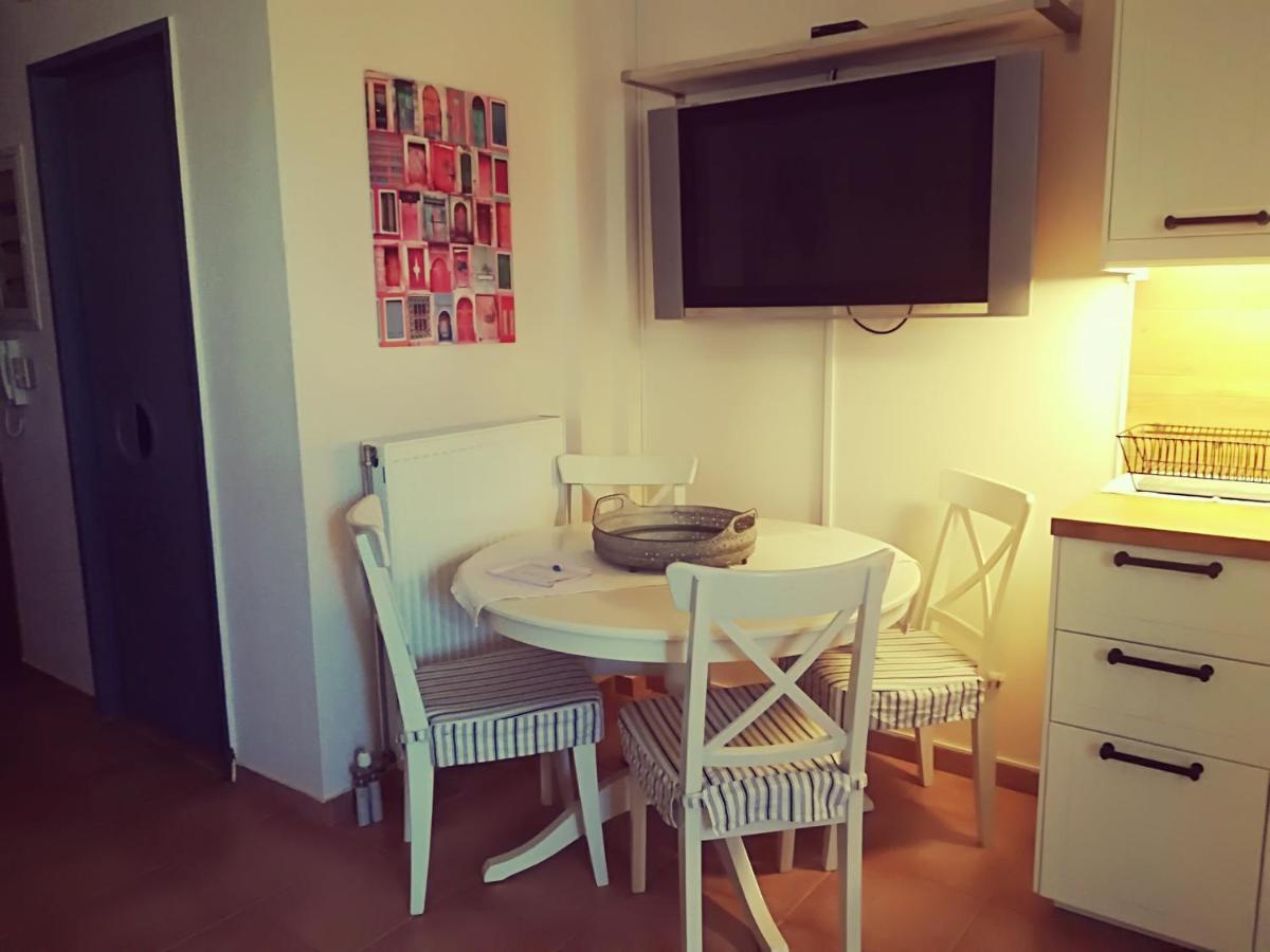 Lux House Next To The Airport Of Athens. Transport 24H Villa Артемида Екстериор снимка